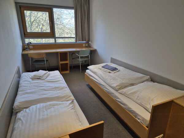 &copy; 2024  Dipl.Ing. Kühne GmbH Berlin Beherbergungsbetrieb, Aschersleben Fotosammlung Zeitzeugen 330008492 