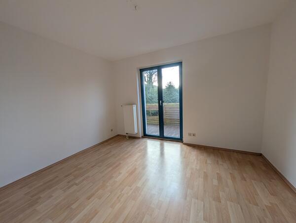 &copy; 2025  Dipl.Ing. Kühne GmbH Berlin Etagenwohnung Falkensee Fotosammlung Zeitzeugen 330008685 