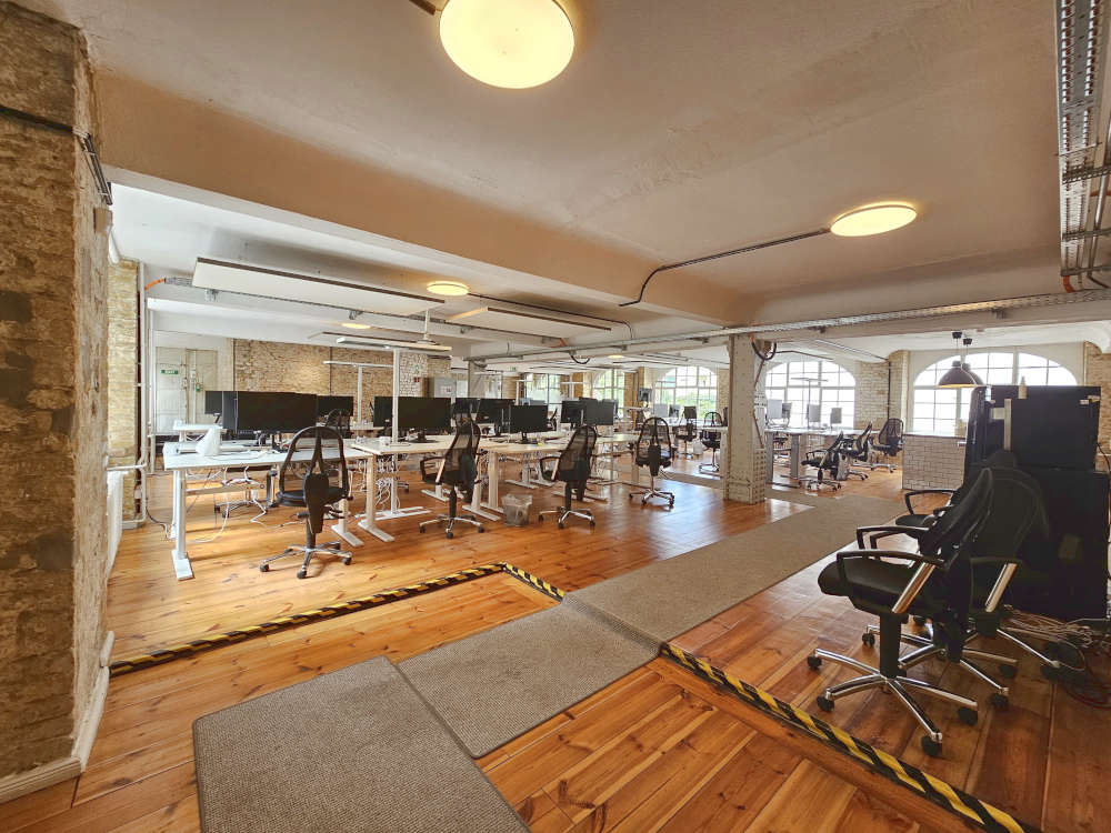 &copy; 2025  Dipl.Ing. Kühne GmbH Berlin Loft/Atelier Berlin Fotosammlung Zeitzeugen 330008644 