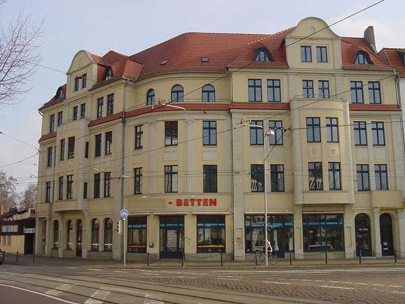 HERRLICHE AUSSICHT+DSL+FAHRSTUHL- ALLES DA FÜR SOLVENTE MIETER