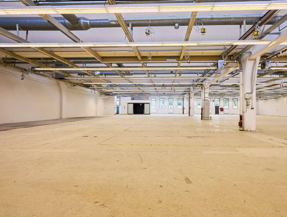 &copy; 2023  Dipl.Ing. Kühne GmbH Berlin Lagerfläche Berlin Fotosammlung Zeitzeugen 330008124 