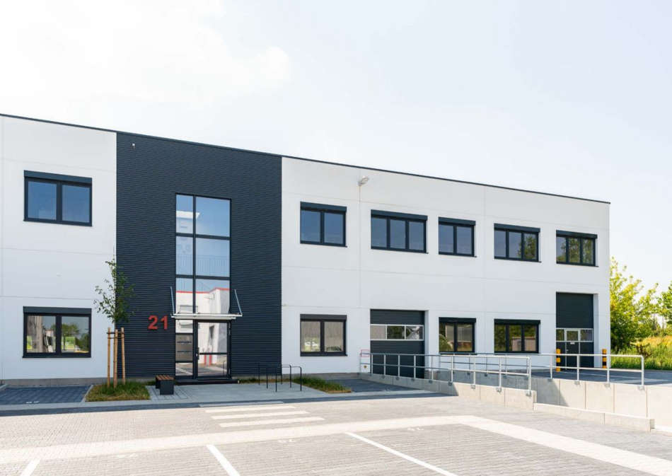 Neubau für Lager und Produktion