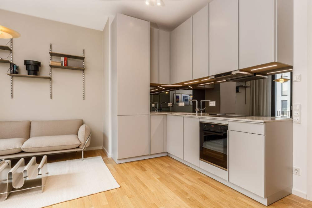 &copy; 2024  Dipl.Ing. Kühne GmbH Berlin Etagenwohnung Berlin Fotosammlung Zeitzeugen 330008380 